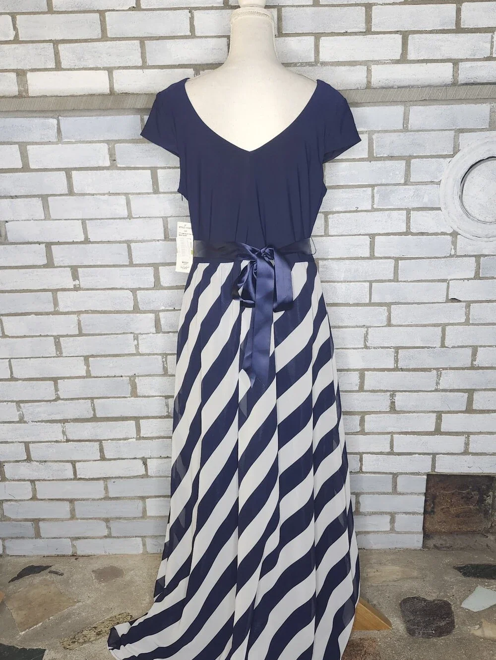 NWT S.L. Fashions Short Sleeve Maxi Dress Size 14 Blue & White Striped